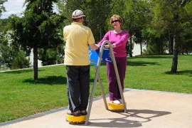 7130 - procvičování rovnováhy pro 2 osoby