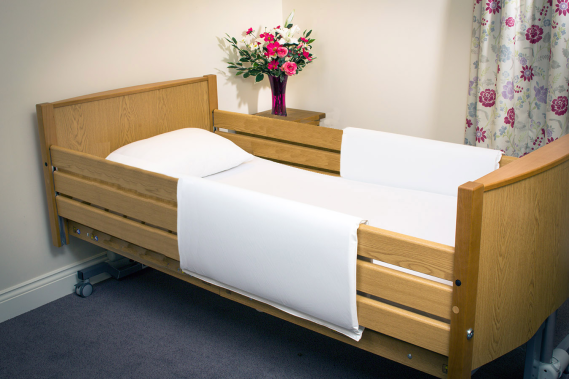 ochranné polstrování postranic - Little